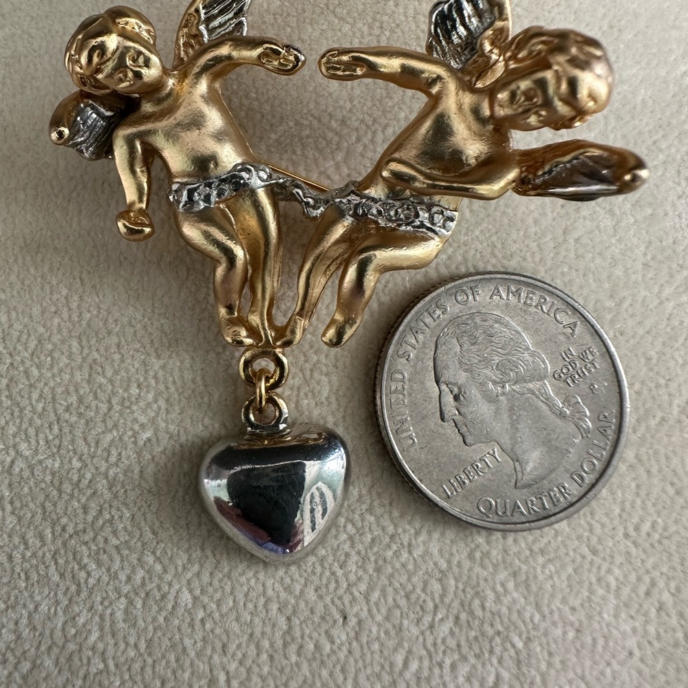 Vintage Chunky Cherubs Pin Gold Tone Silver Tone Dangle Heart - Picture 5 of 6